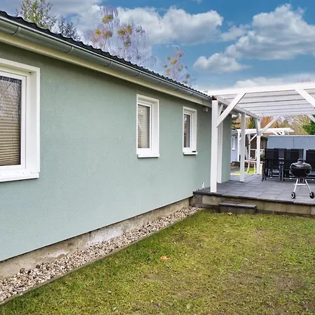 Geraumiges Strandhaus: Familienfreundlich Mit Terrasse Nahe Werbellinsee Holiday home