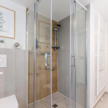 Modernes Sonnendeck 70 Qm I Strandnah I Terrasse I 2 Schlafzimmer I Naehe Werbellinsee Tatil Evi *