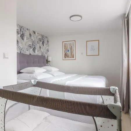 Modernes Sonnendeck 70 Qm I Strandnah I Terrasse I 2 Schlafzimmer I Naehe Werbellinsee Prázdninový dům *