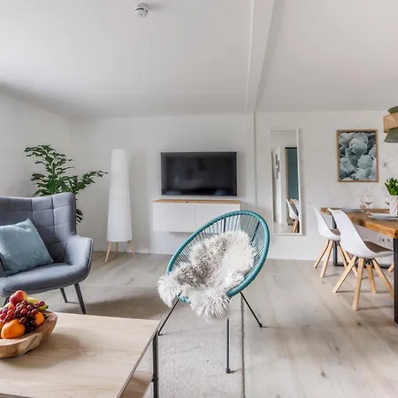 Modernes Sonnendeck 70 Qm I Strandnah I Terrasse I 2 Schlafzimmer I Naehe Werbellinsee Tatil Evi *