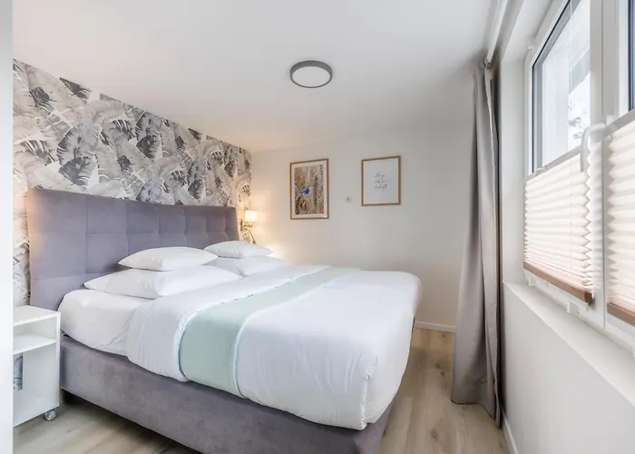 Modernes Sonnendeck 70 Qm I Strandnah I Terrasse I 2 Schlafzimmer I Naehe Werbellinsee *