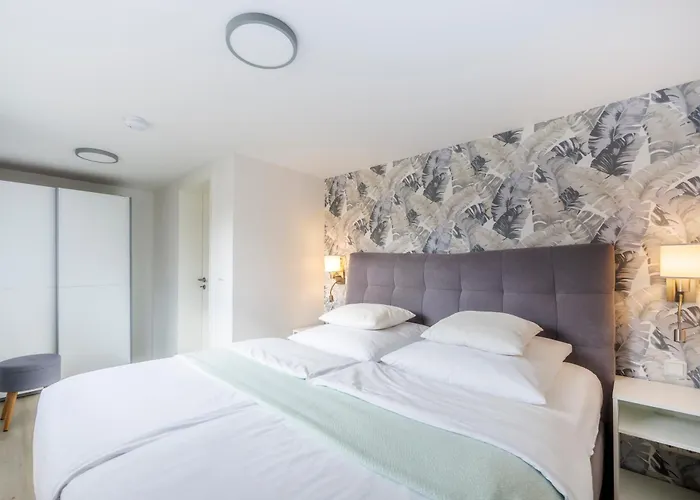 Modernes Sonnendeck 70 Qm I Strandnah I Terrasse I 2 Schlafzimmer I Naehe Werbellinsee *